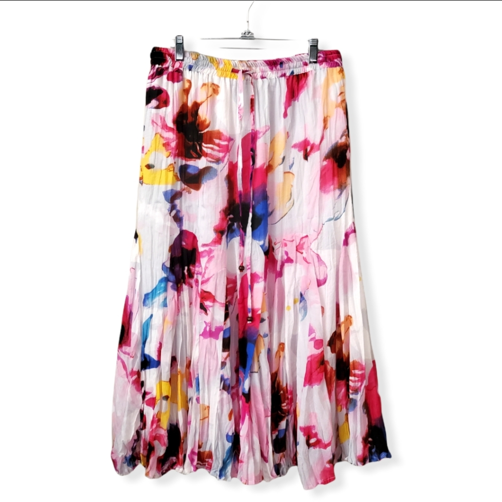 Beautiful flowing floral print crinkle skirt